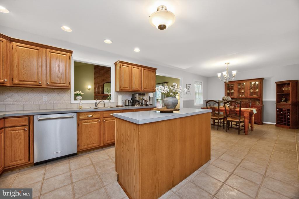 315 GLEN RUN DRIVE