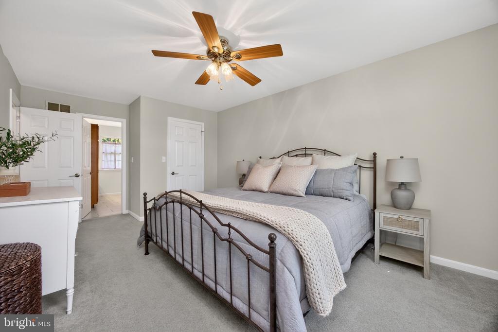 315 GLEN RUN DRIVE