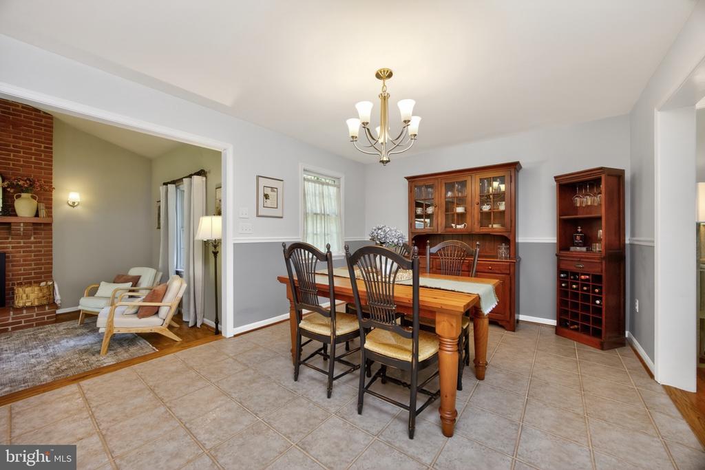 315 GLEN RUN DRIVE