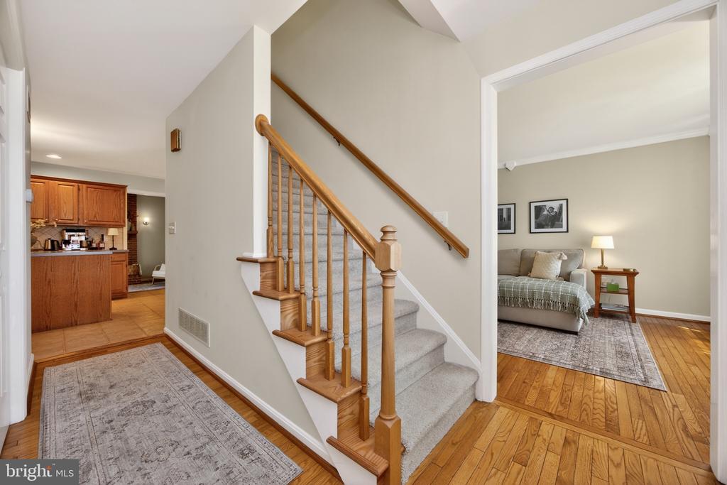 315 GLEN RUN DRIVE