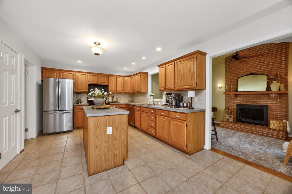 315 GLEN RUN DRIVE