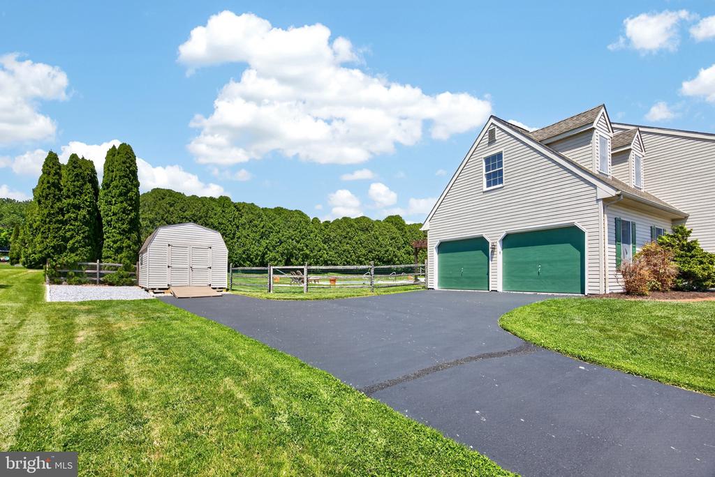 315 GLEN RUN DRIVE