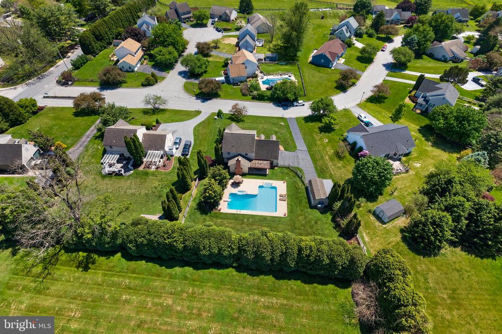 315 GLEN RUN DRIVE