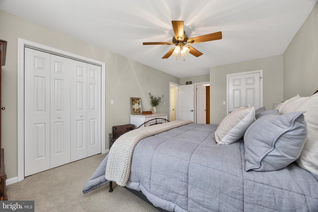 315 GLEN RUN DRIVE
