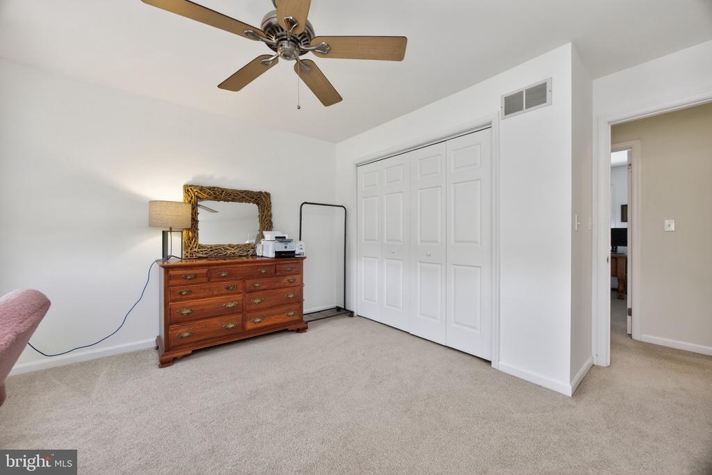 315 GLEN RUN DRIVE
