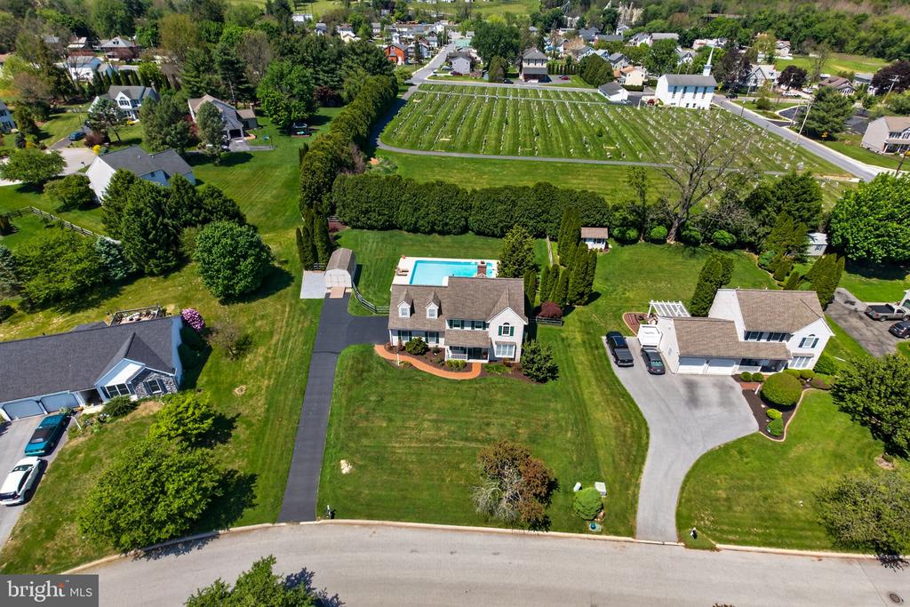 315 GLEN RUN DRIVE