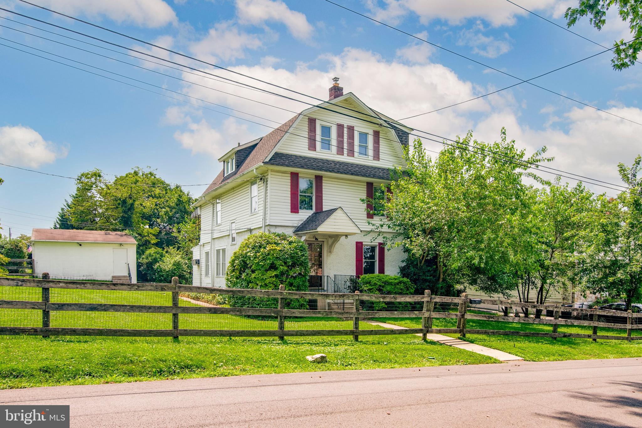 4400 SCHOOL LANE