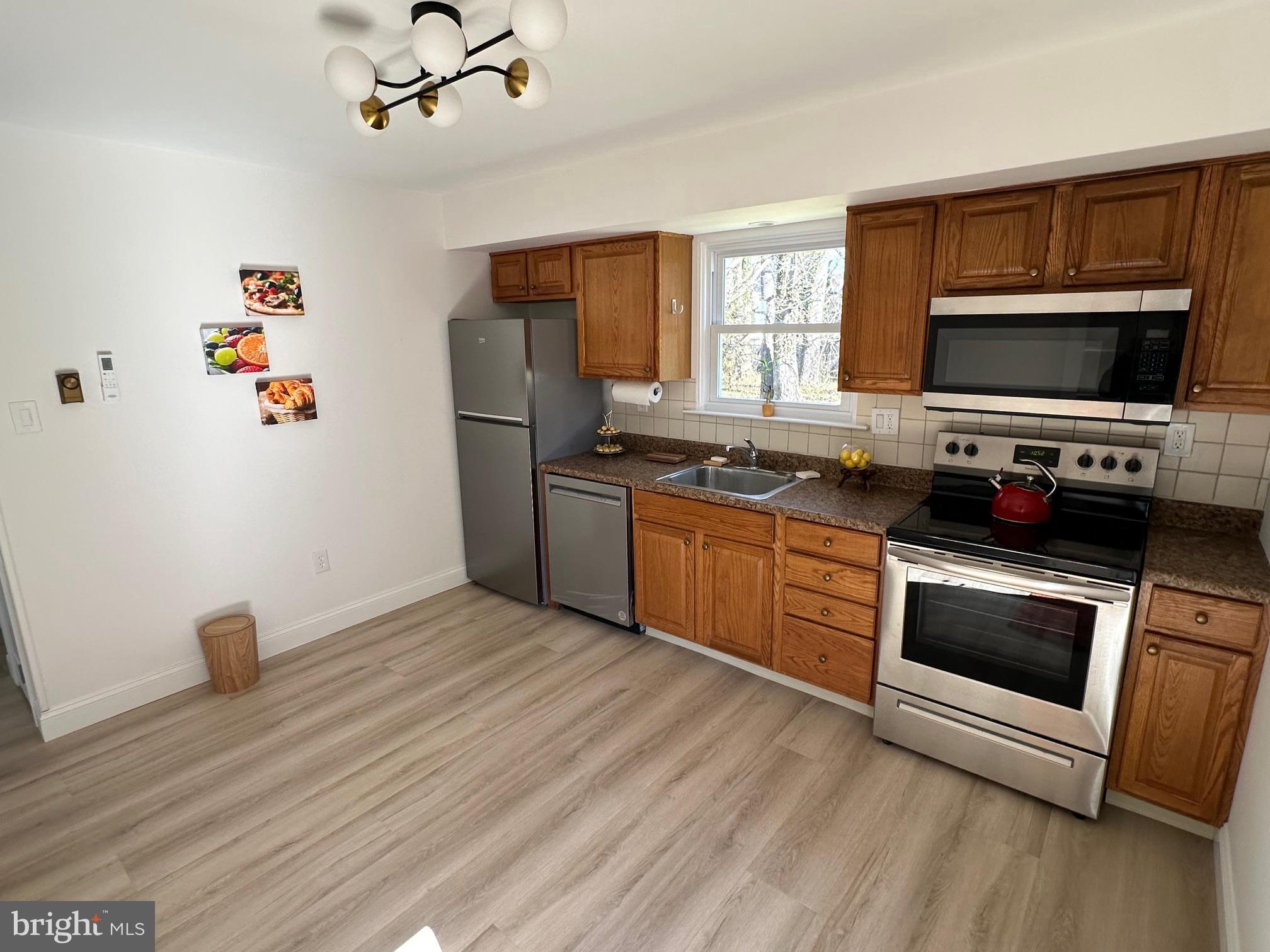 610 Meadowbrook Ave