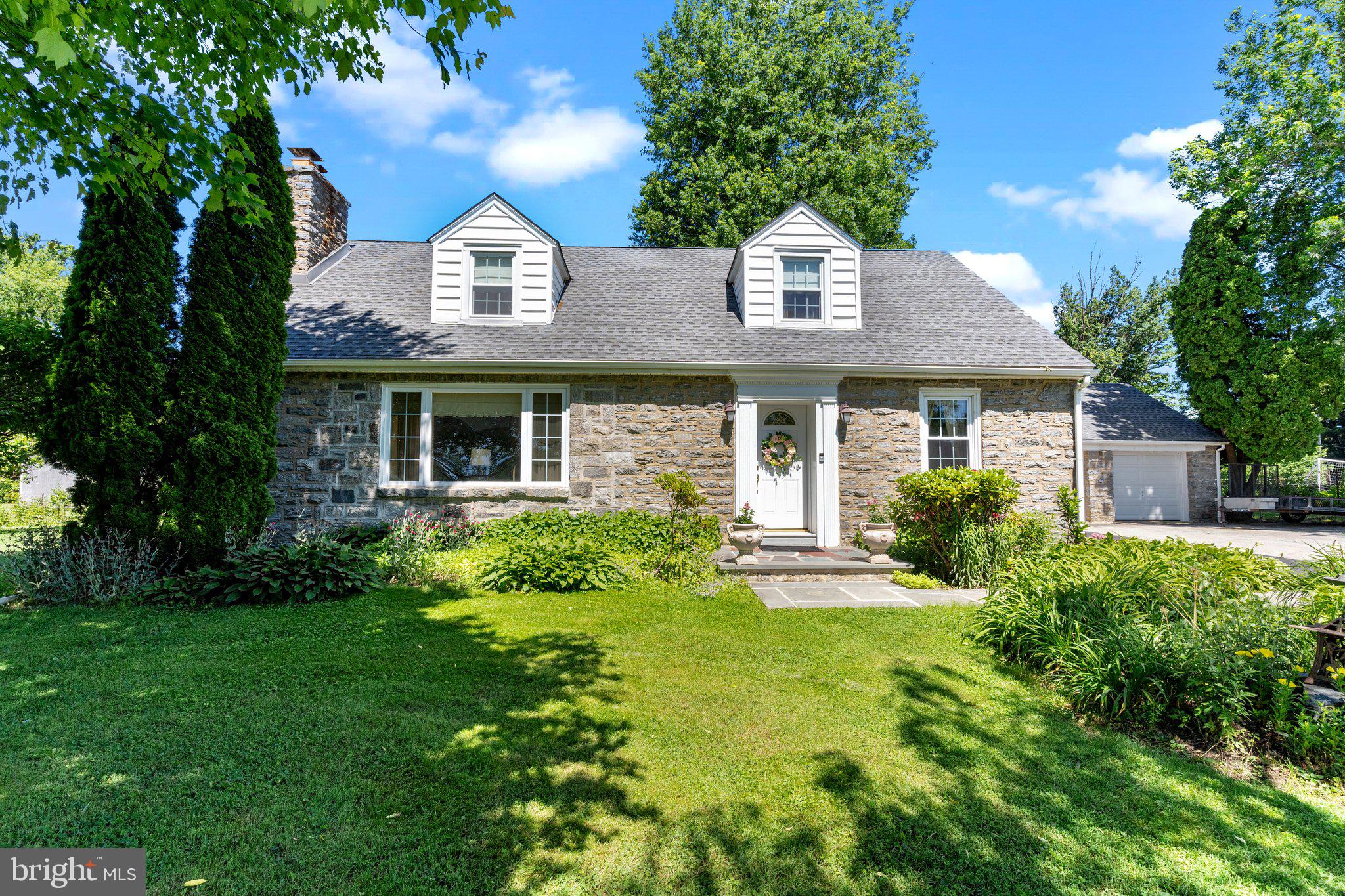 2286 Pine Rd