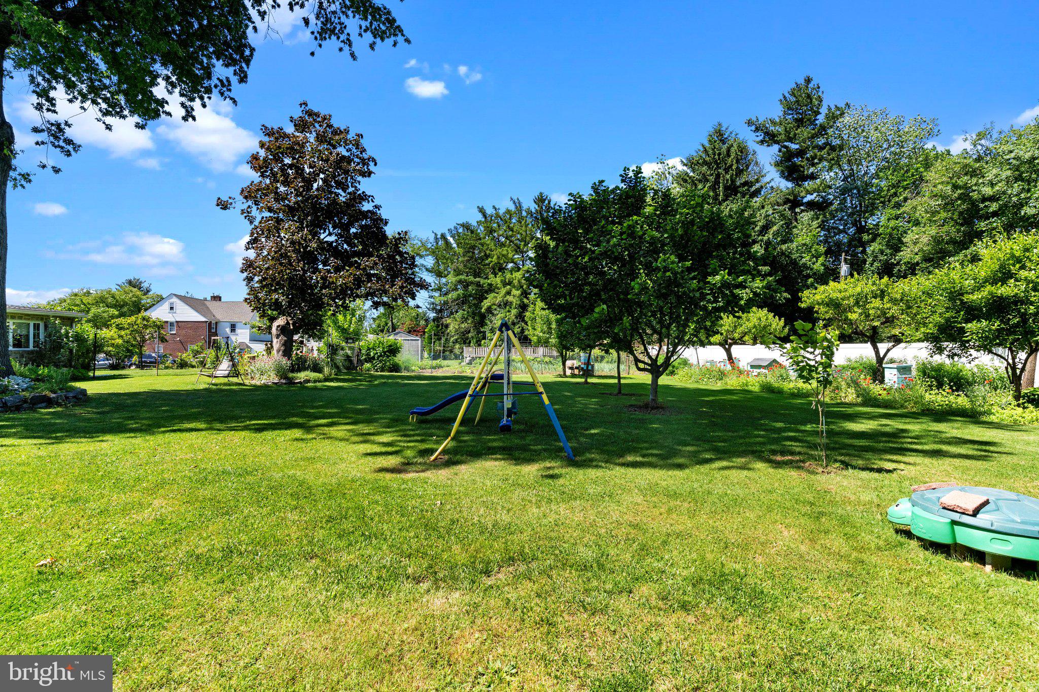 2286 Pine Rd