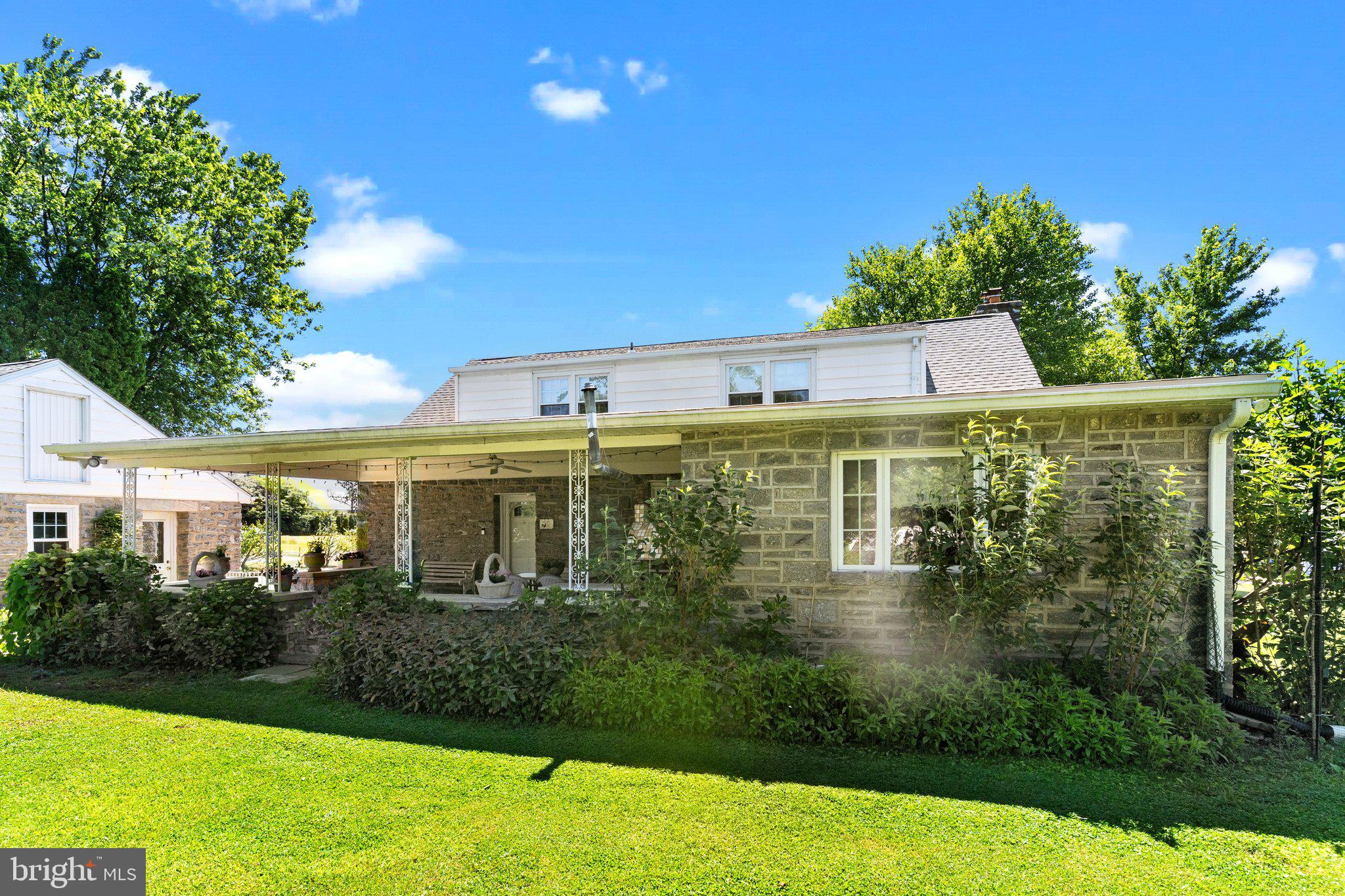 2286 Pine Rd