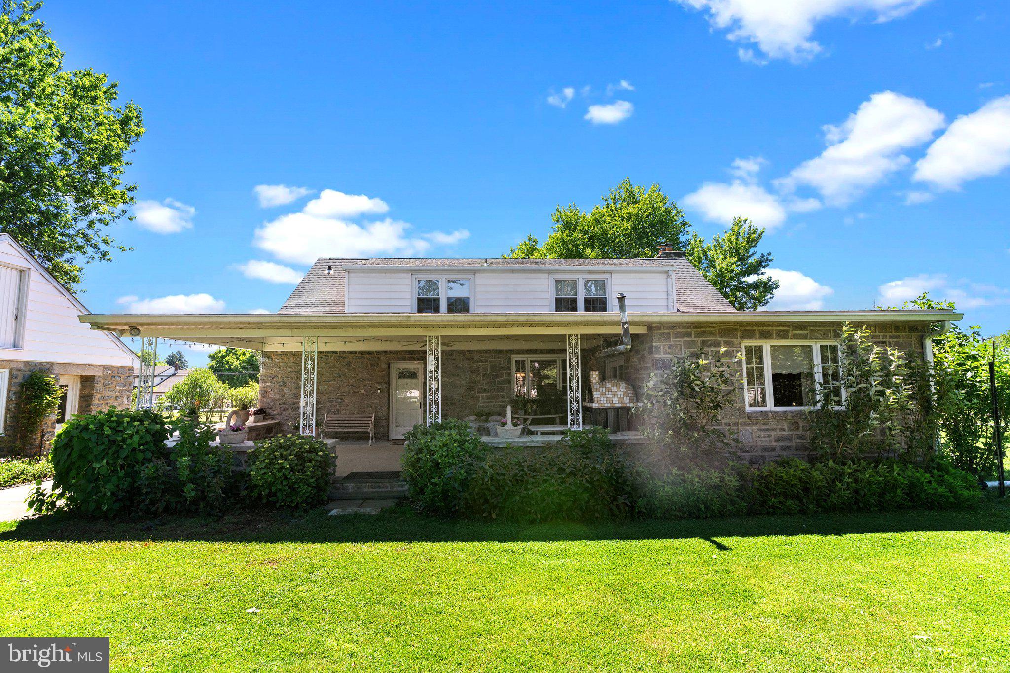 2286 Pine Rd