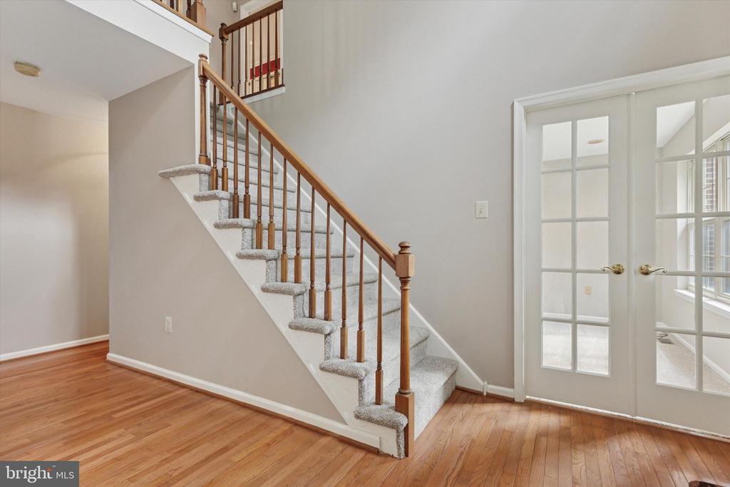 103 Gordon Ln