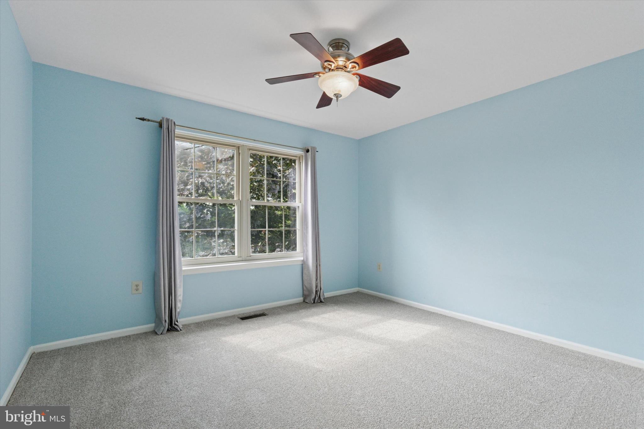 103 Gordon Ln