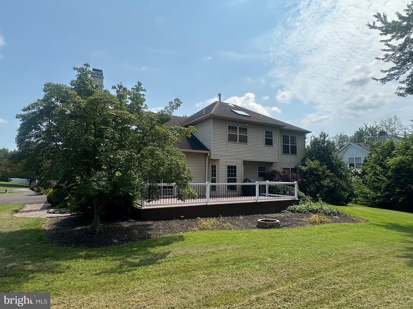 103 Gordon Ln