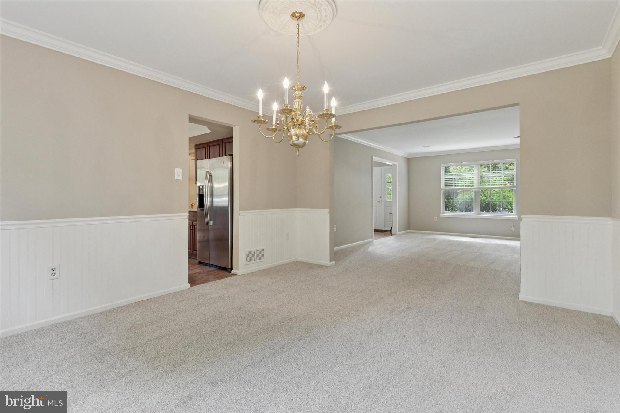 103 Gordon Ln