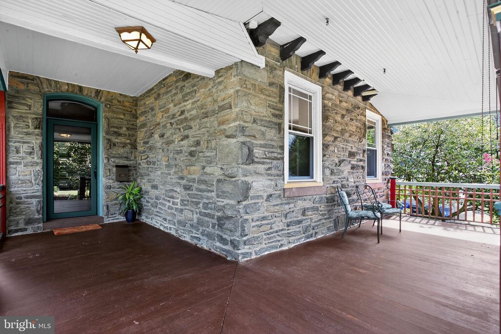 152 WALNUT STREET