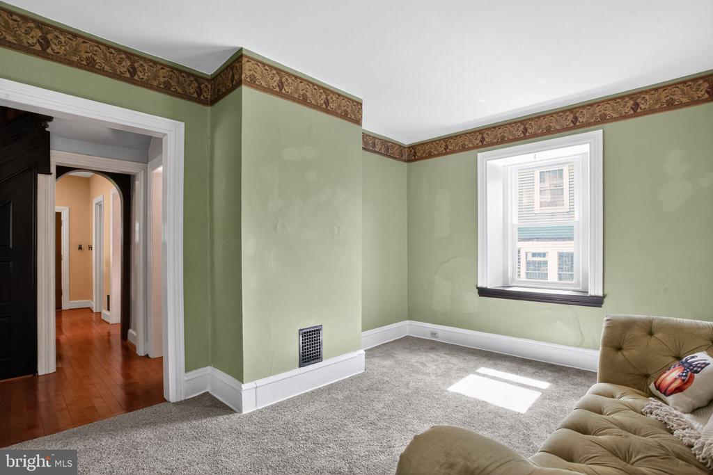 152 WALNUT STREET