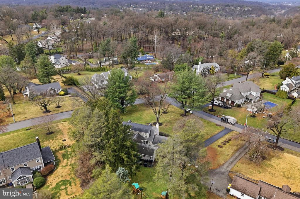 601 CEDAR LANE
