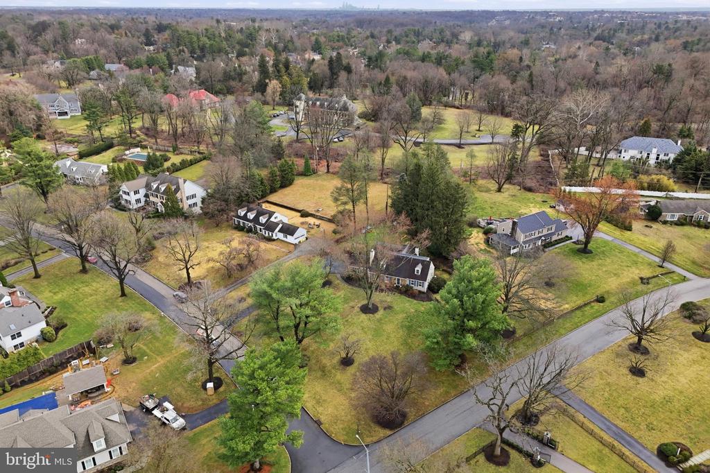 601 CEDAR LANE