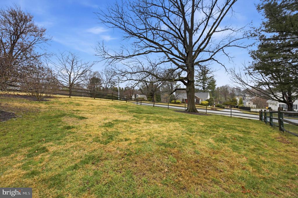 601 CEDAR LANE