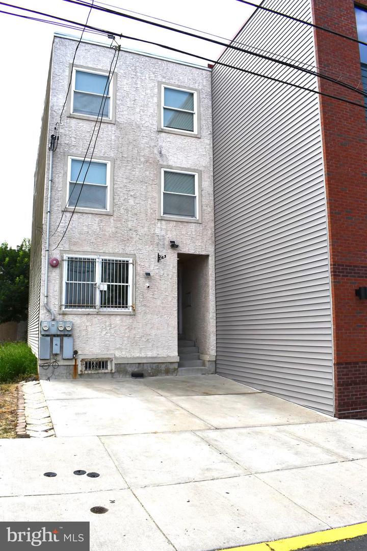 2114 N 16TH STREET