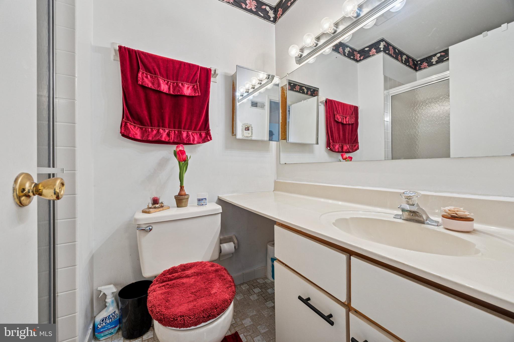 1735 Nathaniel Dr