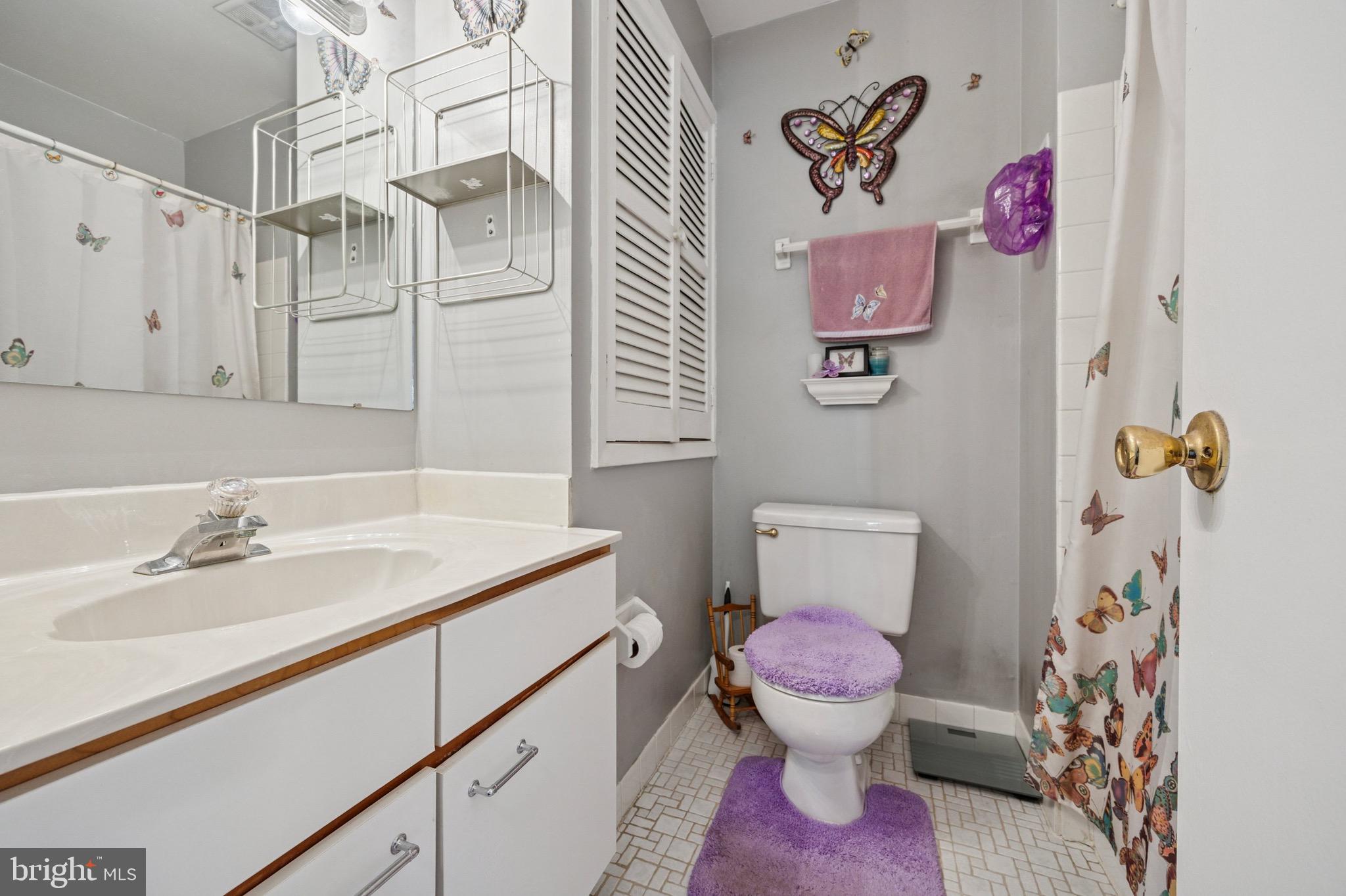 1735 Nathaniel Dr