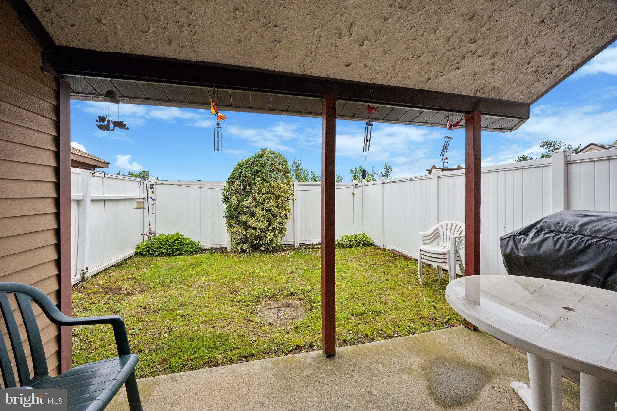 1735 Nathaniel Dr