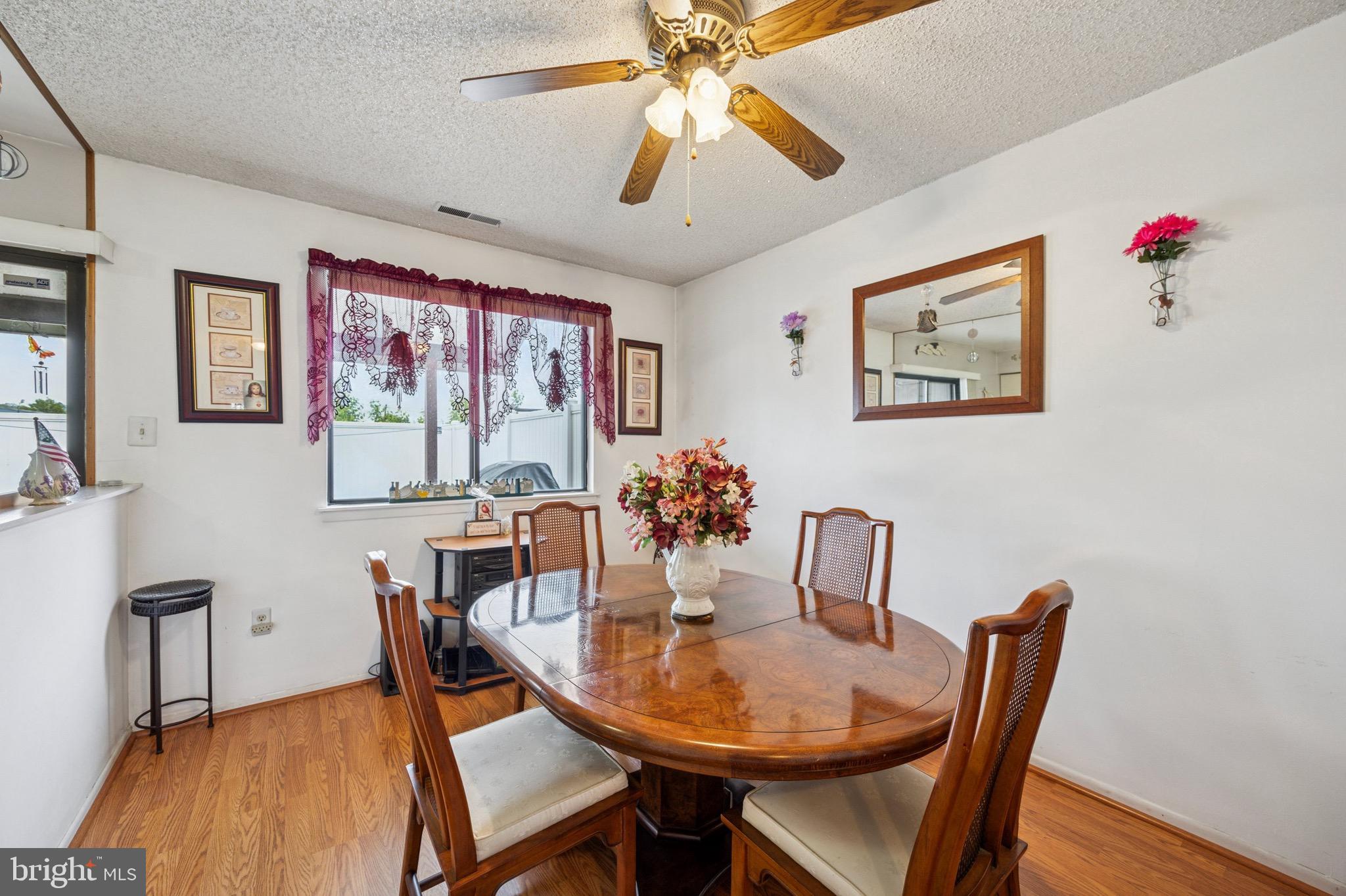 1735 Nathaniel Dr