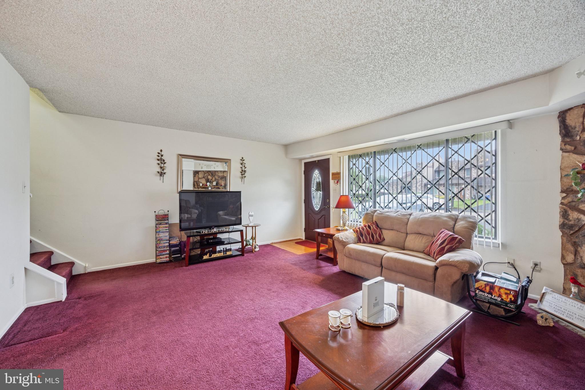 1735 Nathaniel Dr