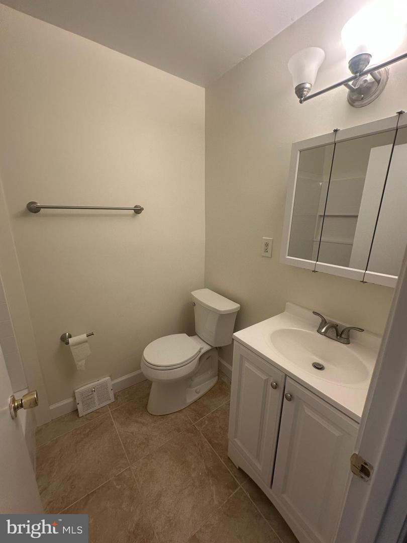 2031 BEYER AVE