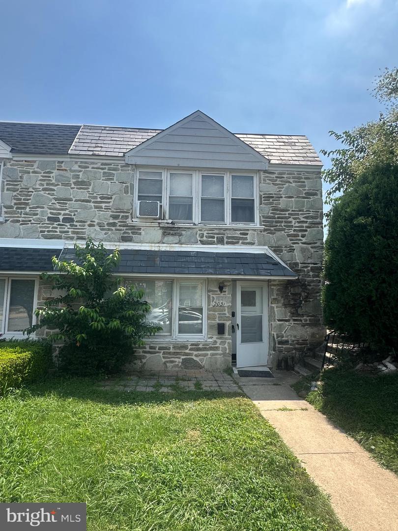 2031 BEYER AVE