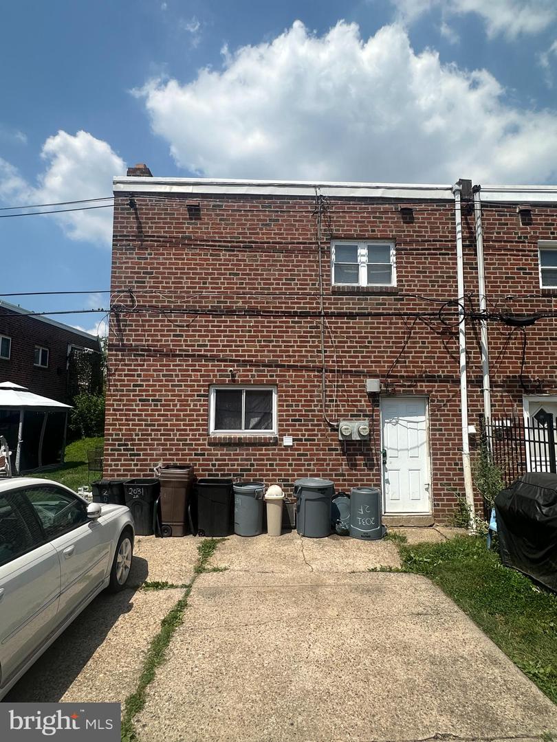2031 BEYER AVE