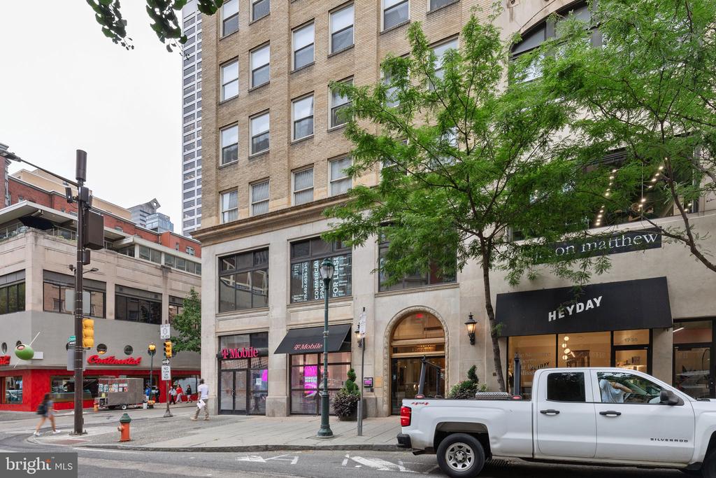 1737 CHESTNUT STREET Unit: 501