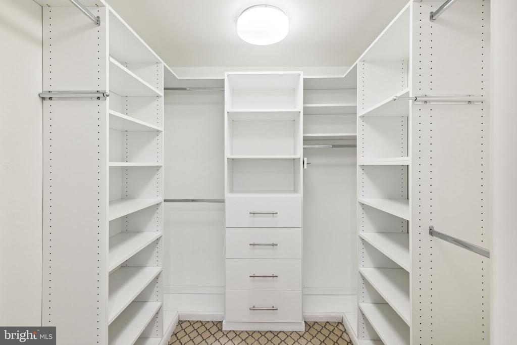 1737 CHESTNUT STREET Unit: 501