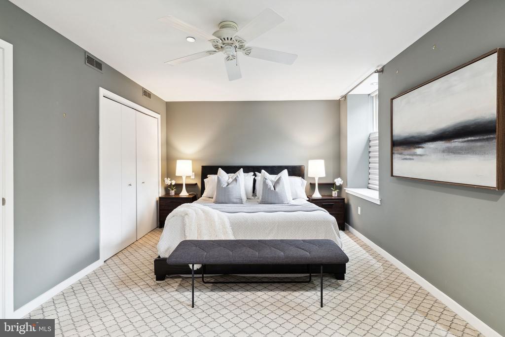 1737 CHESTNUT STREET Unit: 501