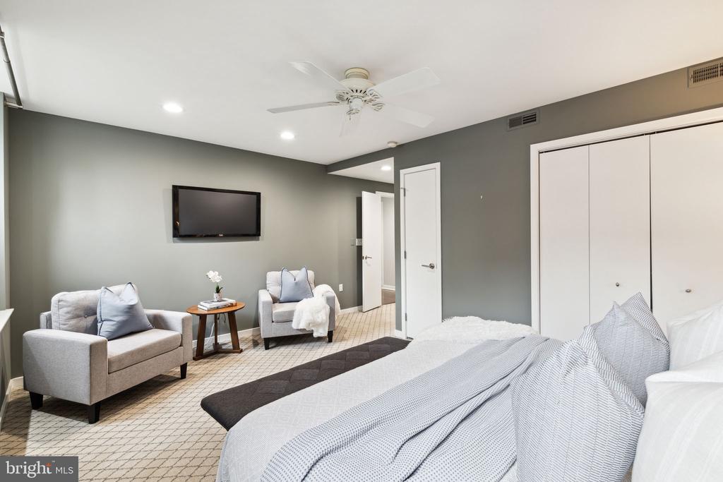 1737 CHESTNUT STREET Unit: 501