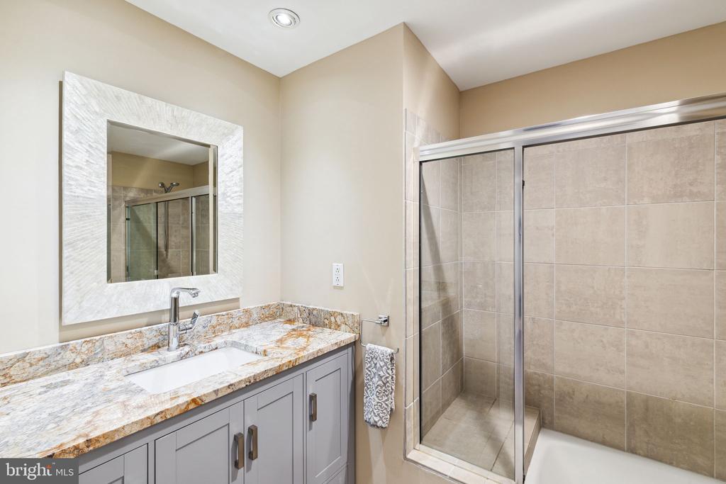 1737 CHESTNUT STREET Unit: 501