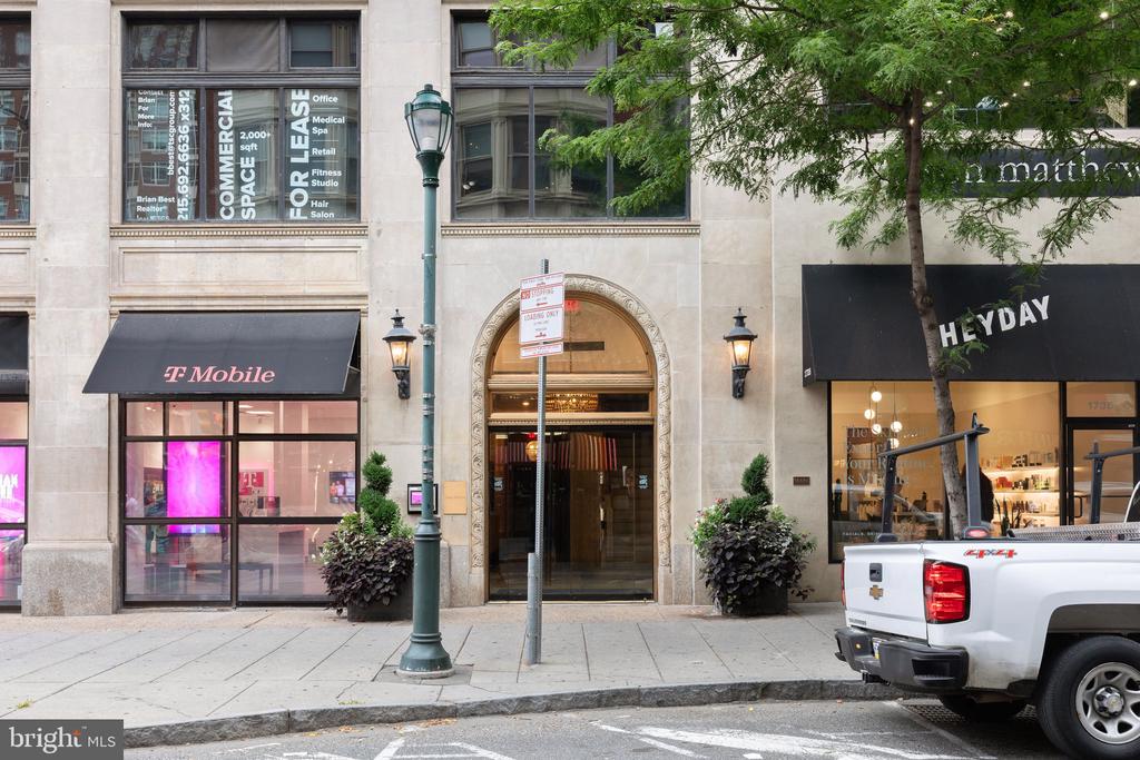 1737 CHESTNUT STREET Unit: 501