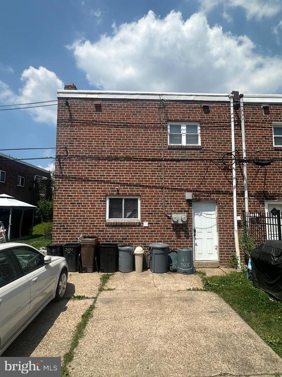 2031 BEYER AVENUE