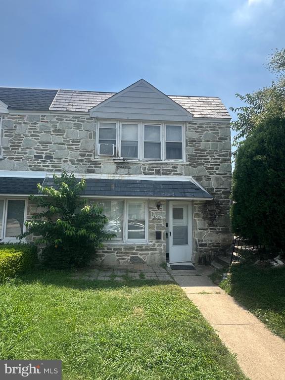 2031 BEYER AVENUE