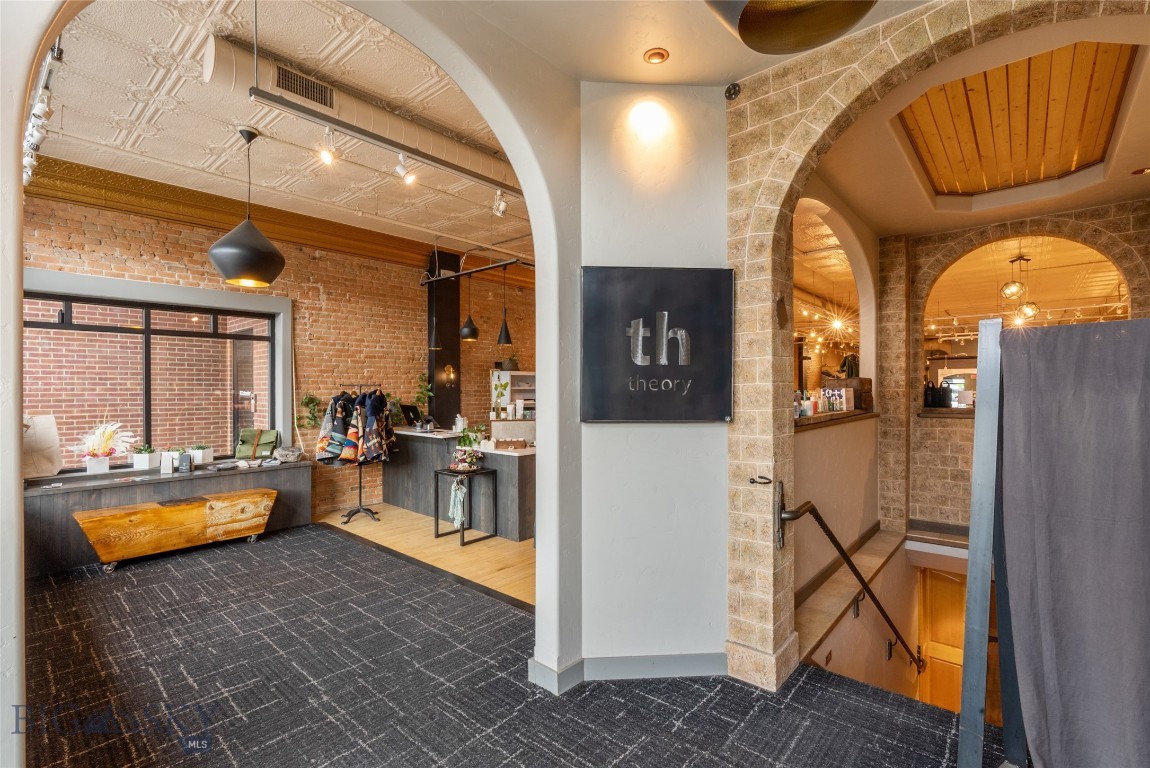 129 W Main Street A1