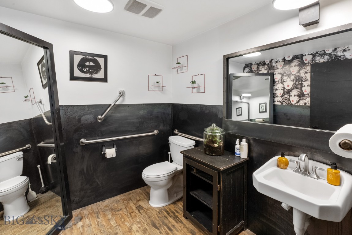 129 W Main Street A1