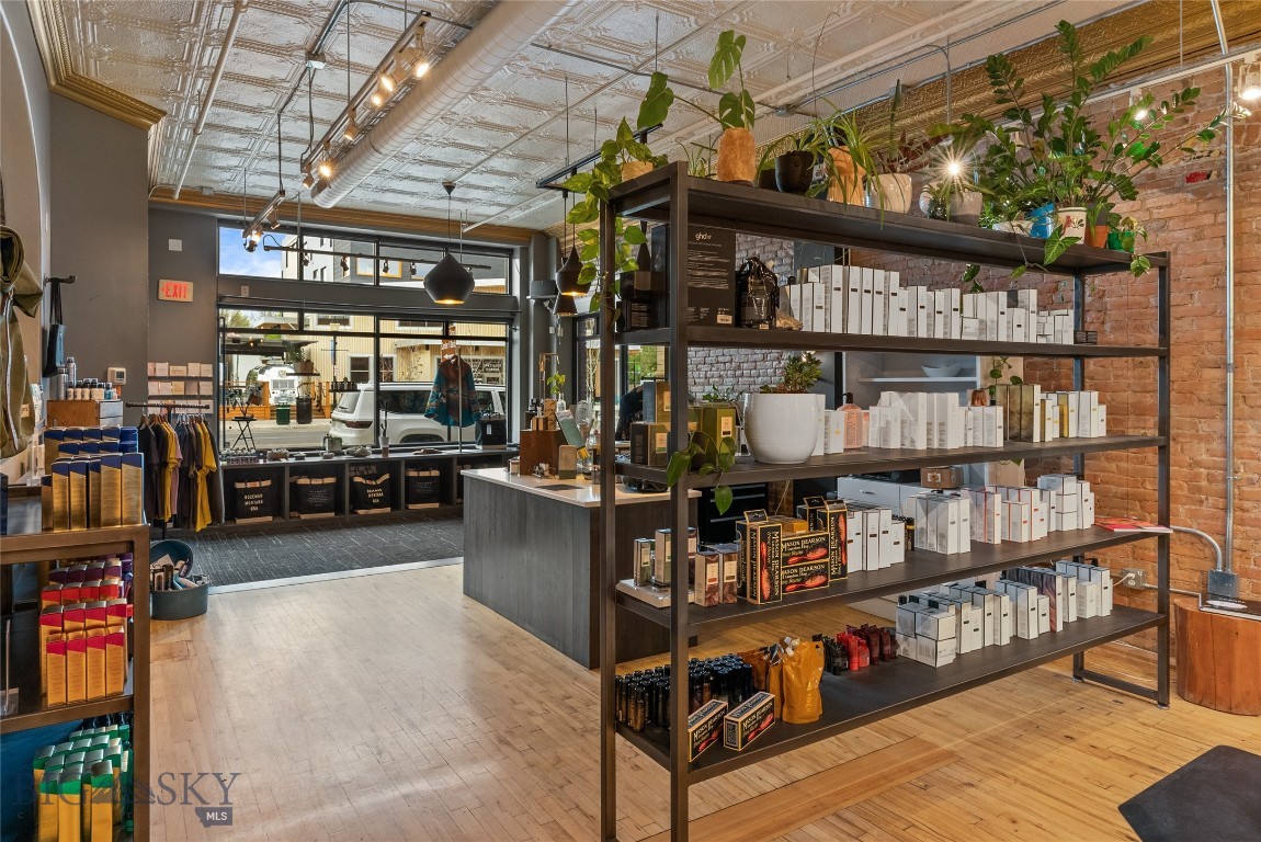 129 W Main Street A1