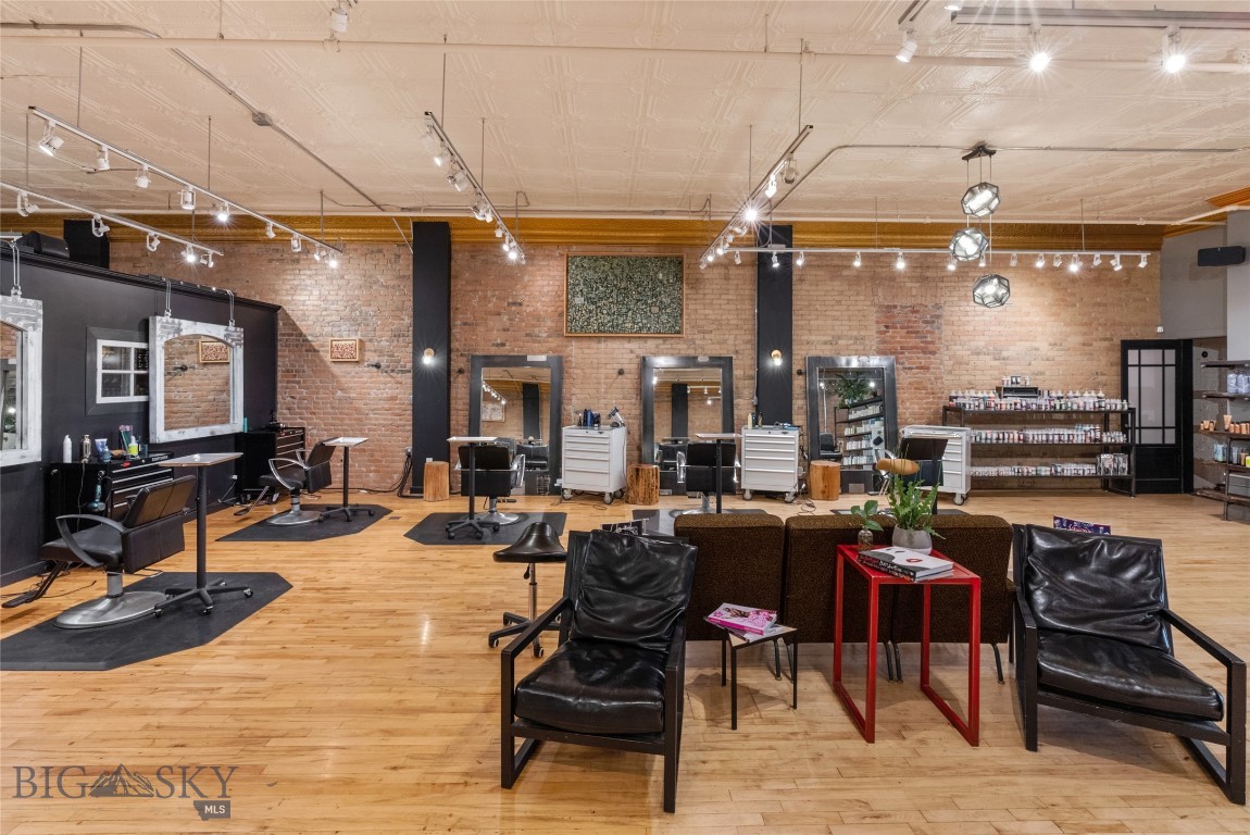 129 W Main Street A1