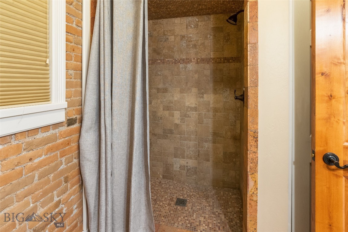 129 W Main Street B3