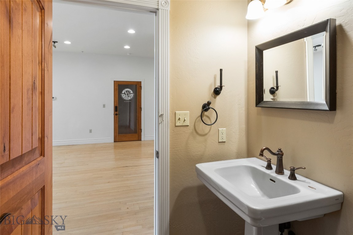 129 W Main Street B3