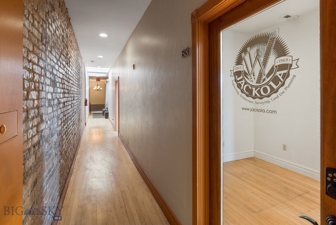 129 W Main Street B2