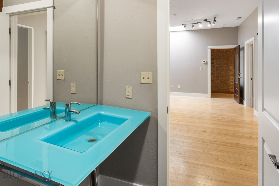 129 W Main Street B2